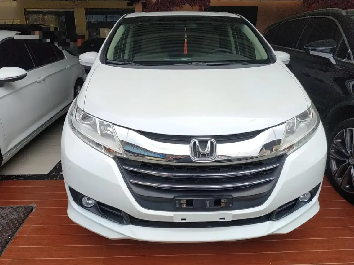 2015 Honda Odyssey 2.4L 186HP L4 CVT,autocango,china used car exporter,china ev exporter,chinese used car exporter,chinese used ev exporter