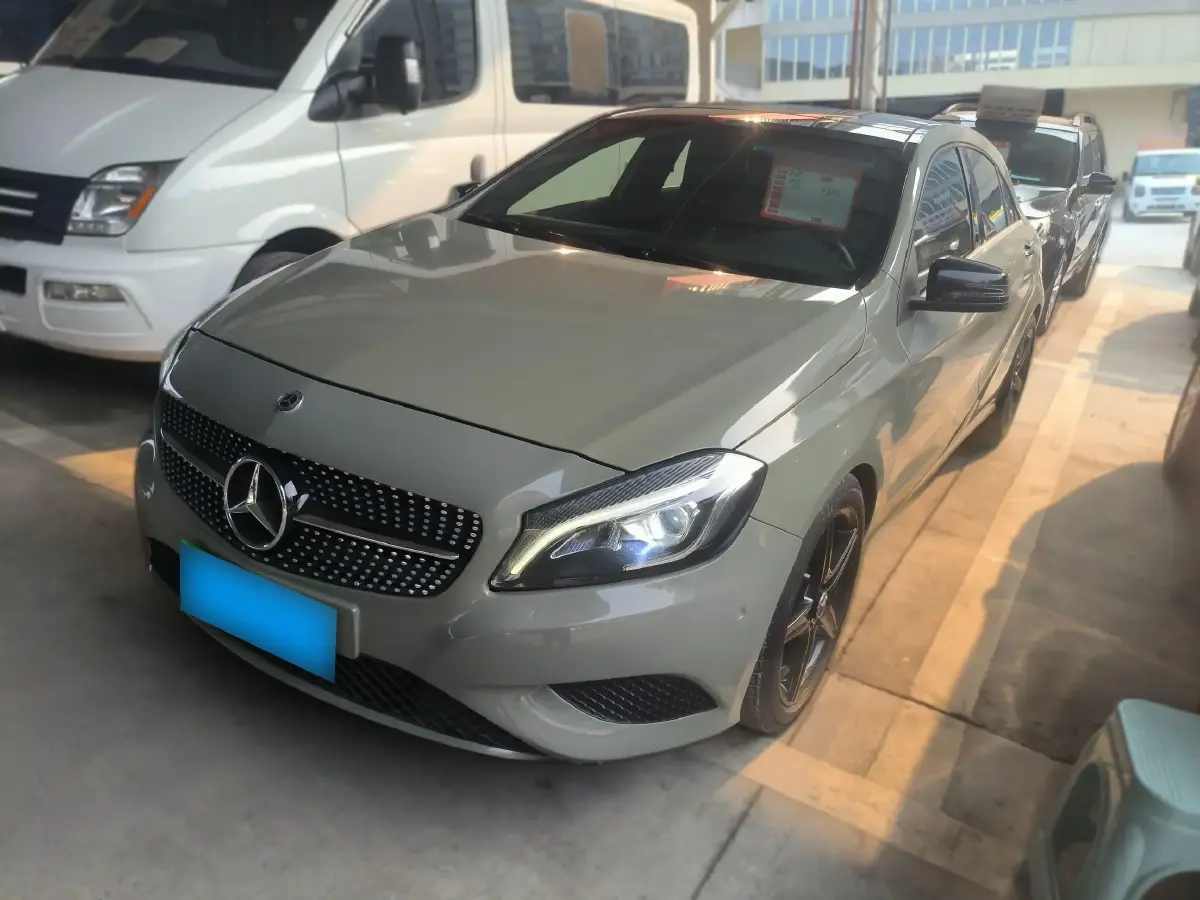 2013 Mercedes-Benz A Class 1.6T 122HP L4 7DCT