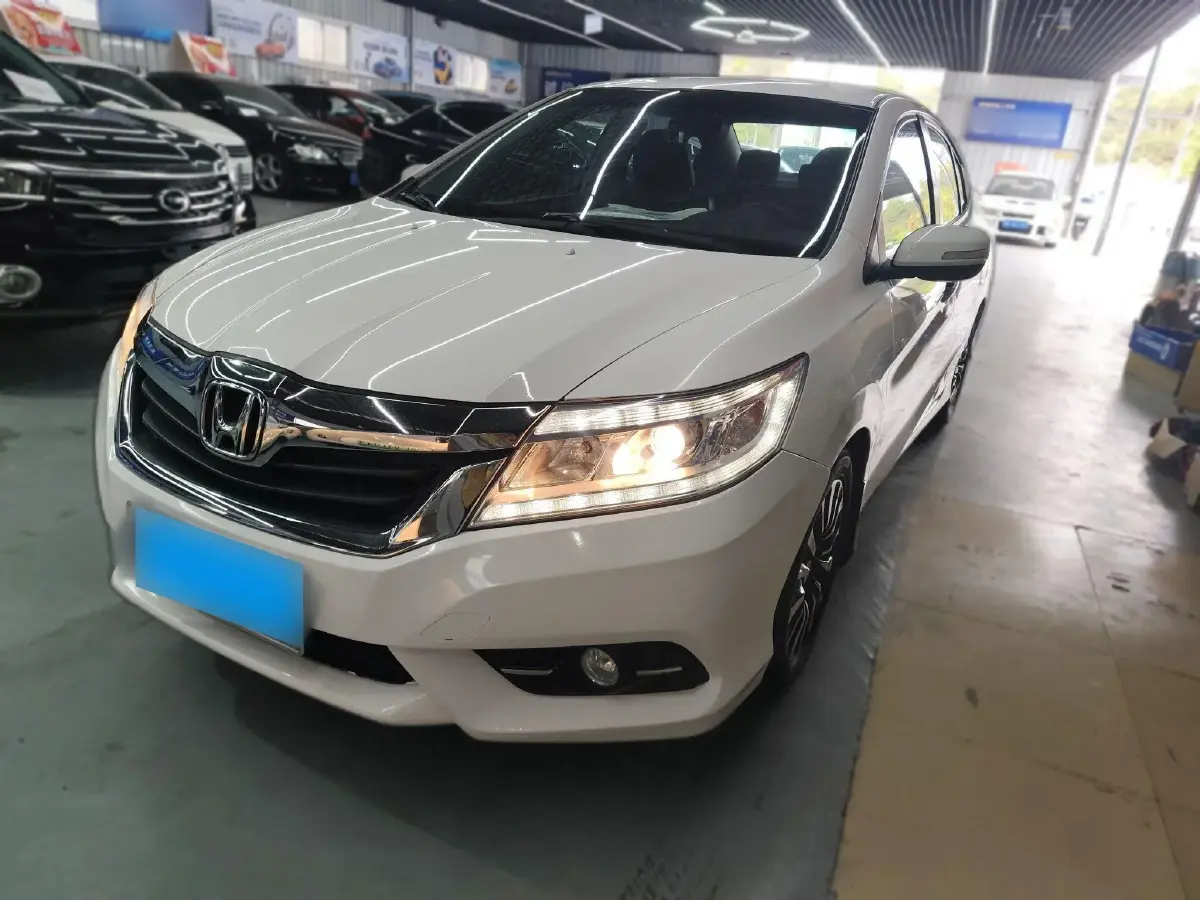 2015 Honda Crider 1.8L 139HP L4 5AT