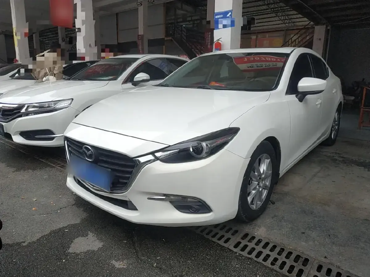 2017 Mazda 3 Axela 1.5L 117HP L4 6AT