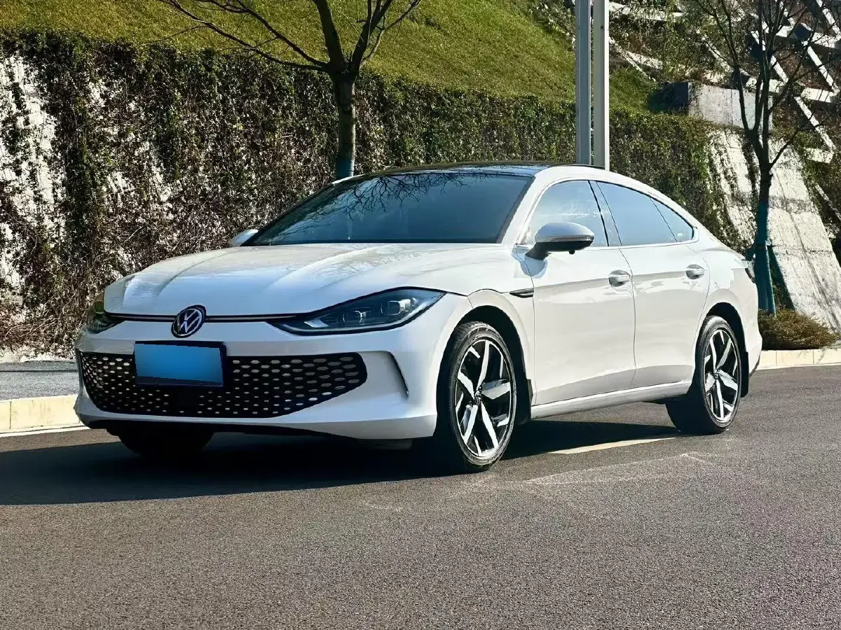 2025 Volkswagen Lamando 1.4T 150HP L4 7DCT