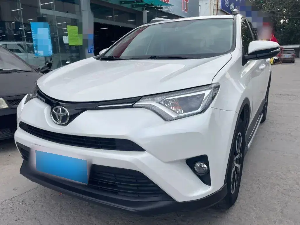 2019 Toyota RAV4 2.0L 151HP L4 CVT