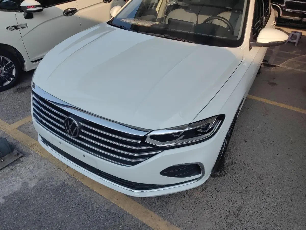 2023 Volkswagen Lavida 1.5L 113HP L4 6AT