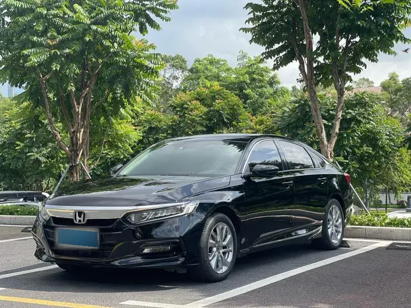 2018 Honda Accord 1.5T 194HP L4 CVT