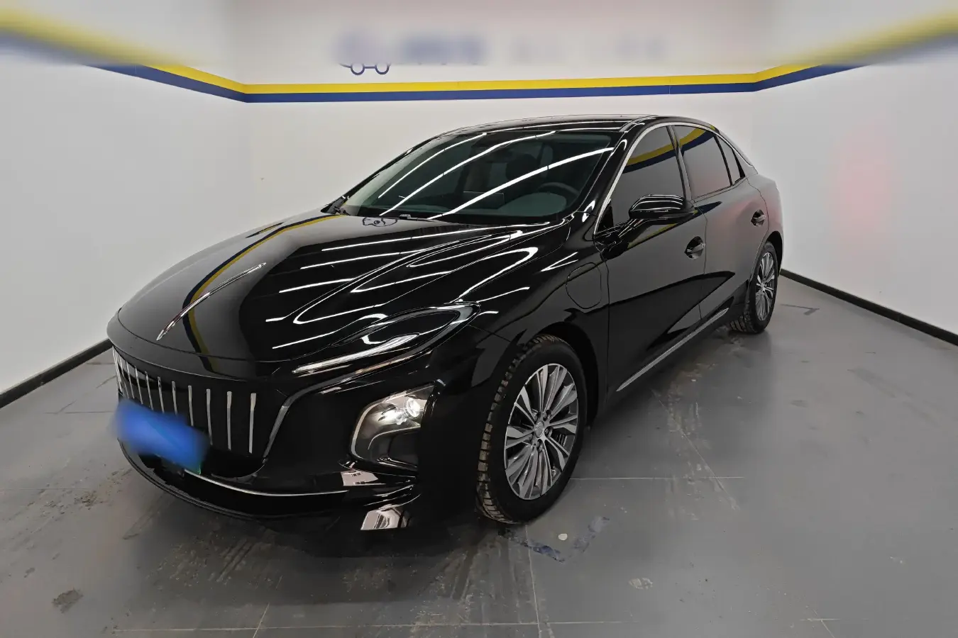2022 HongQi E-QM5 BEV 54KWH