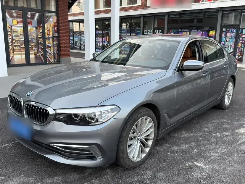2014 BMW 5 Series 2.0T 184HP L4 8AT