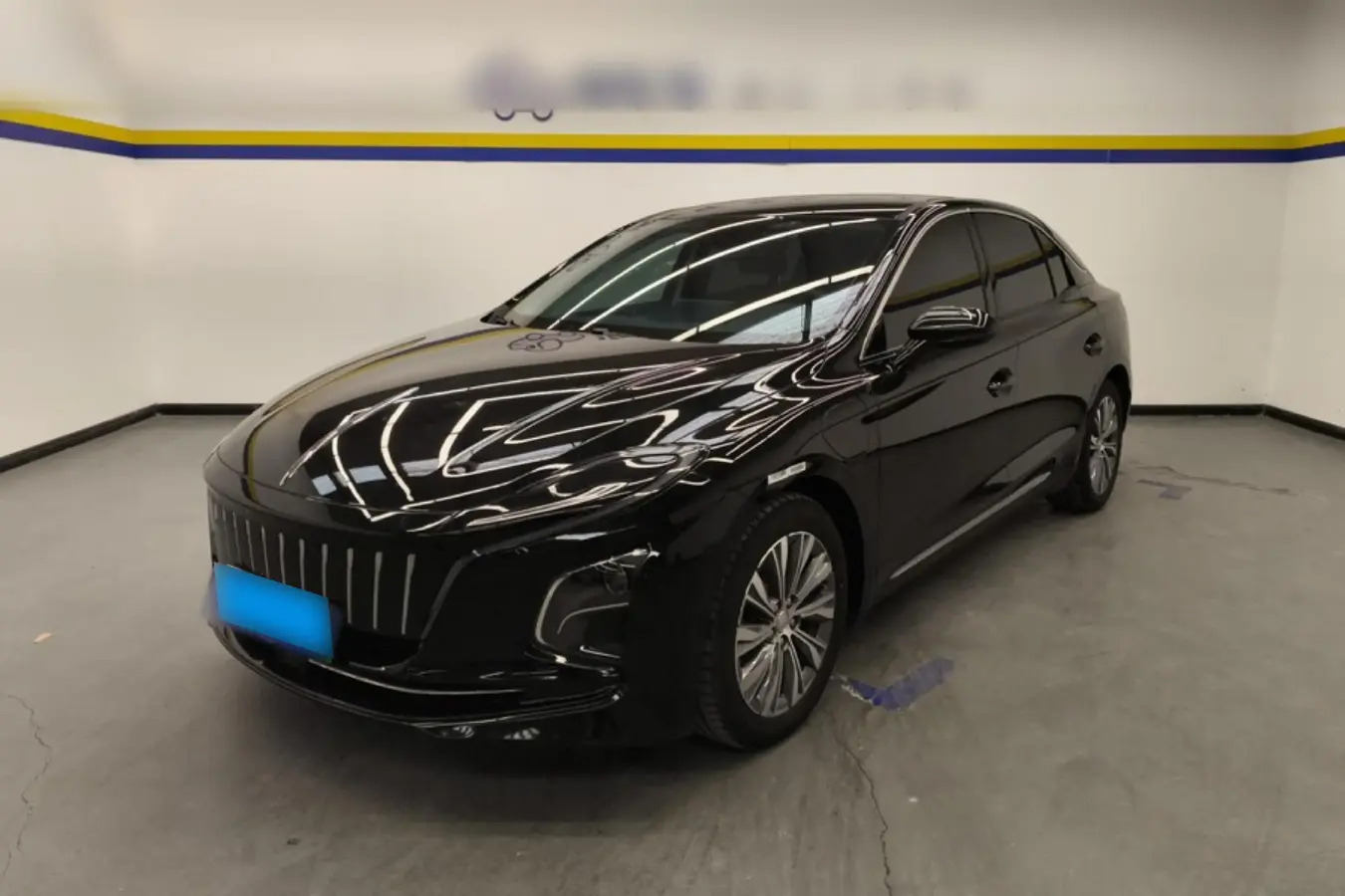 2022 HongQi E-QM5 BEV 54KWH