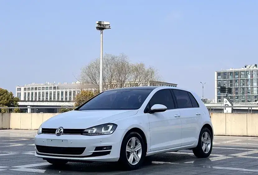 2016 Volkswagen Golf 1.4T 131HP L4 7DCT