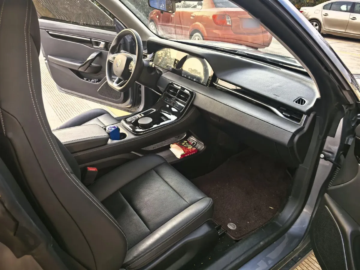 2019 Leapmotor S01 BEV 35.6KWH,autocango,china used car exporter,china ev exporter,chinese used car exporter,chinese used ev exporter