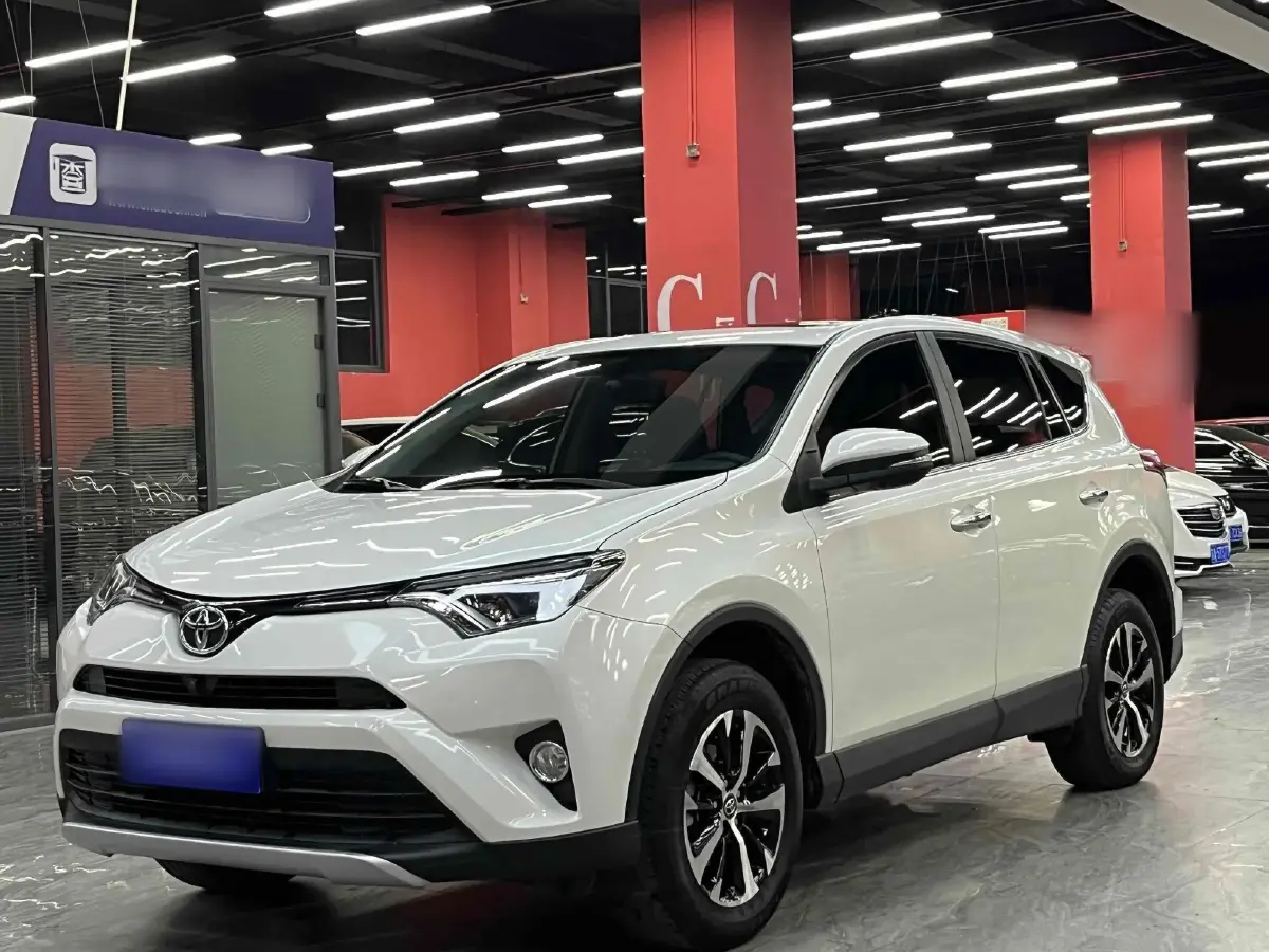 2016 Toyota RAV4 2.0L 151HP L4 CVT