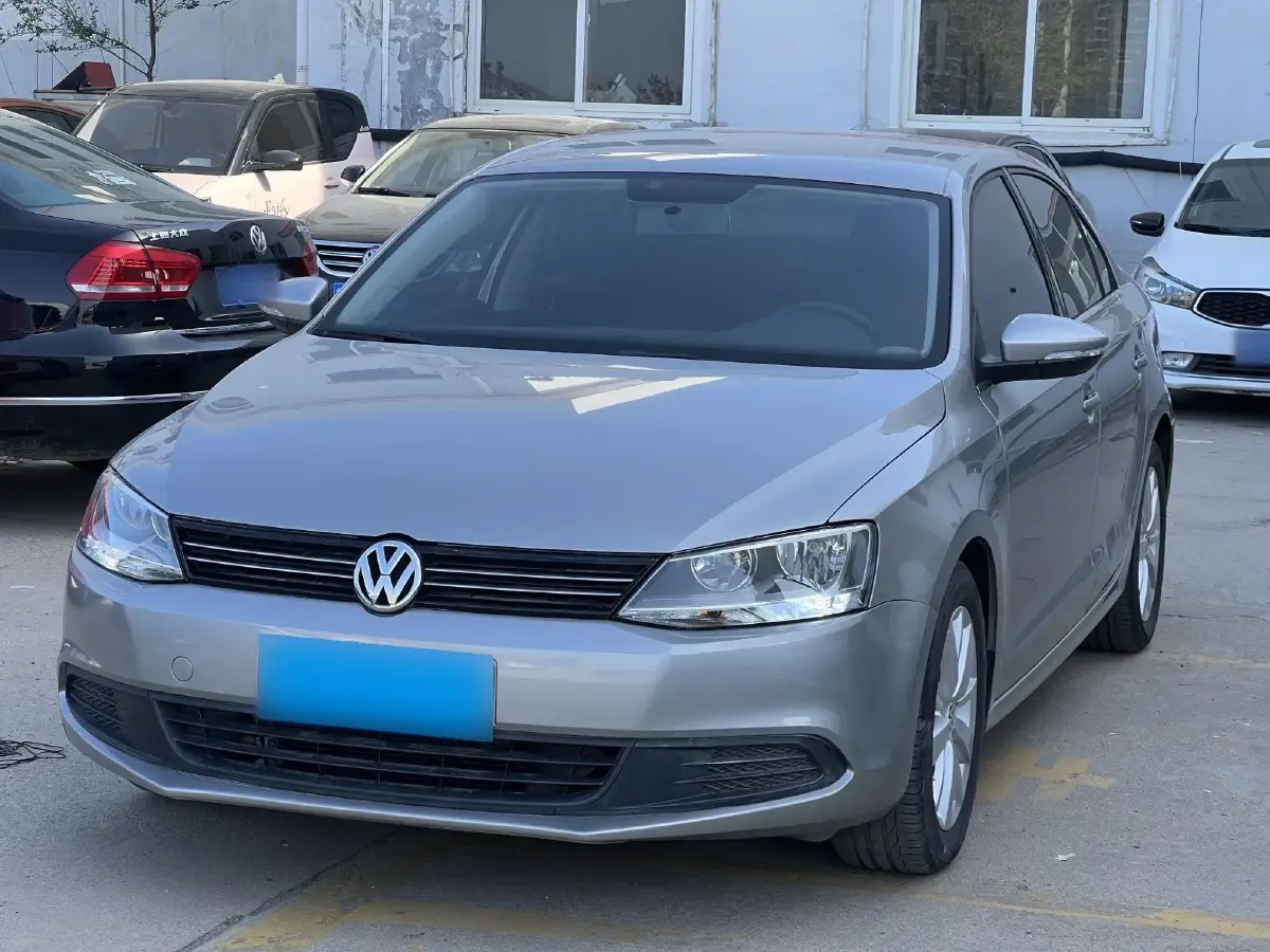2014 Volkswagen Sagitar 1.6L 105HP L4 6AT
