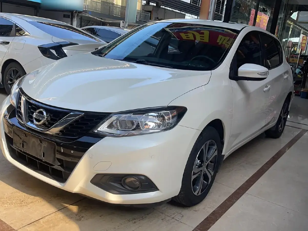 2016 Nissan Tiida 1.6L 126HP L4 CVT