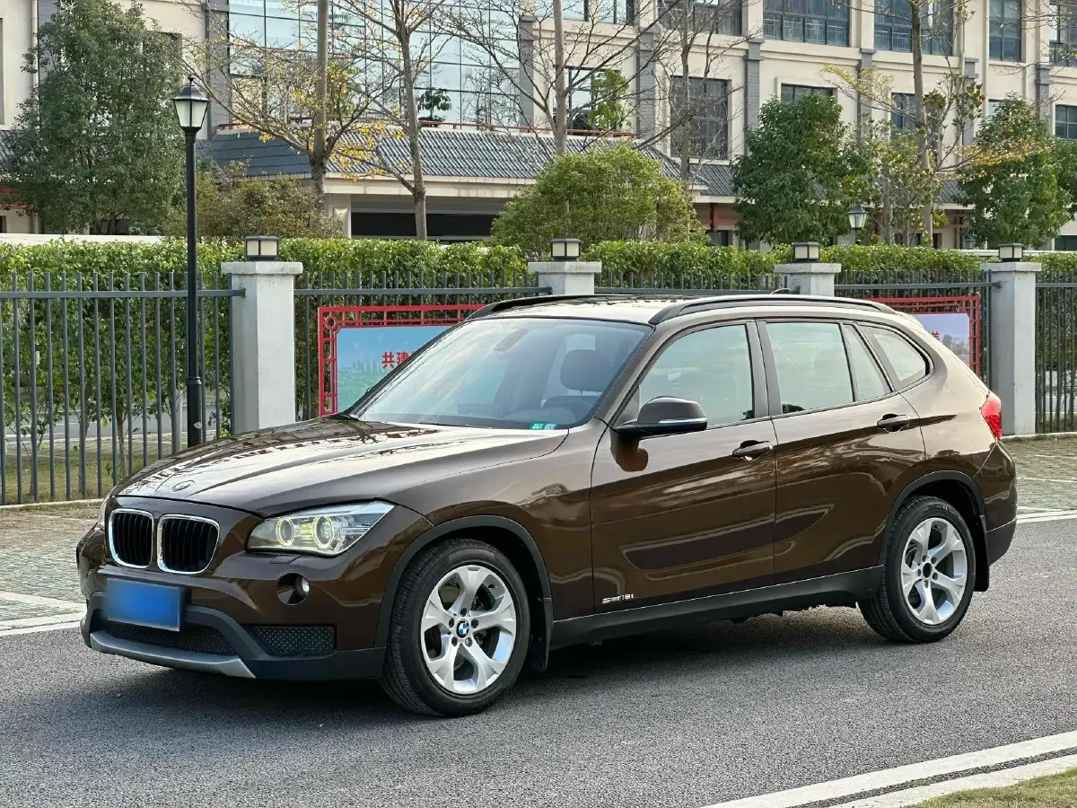 2012 BMW X1 2.0L 150HP L4 6AT