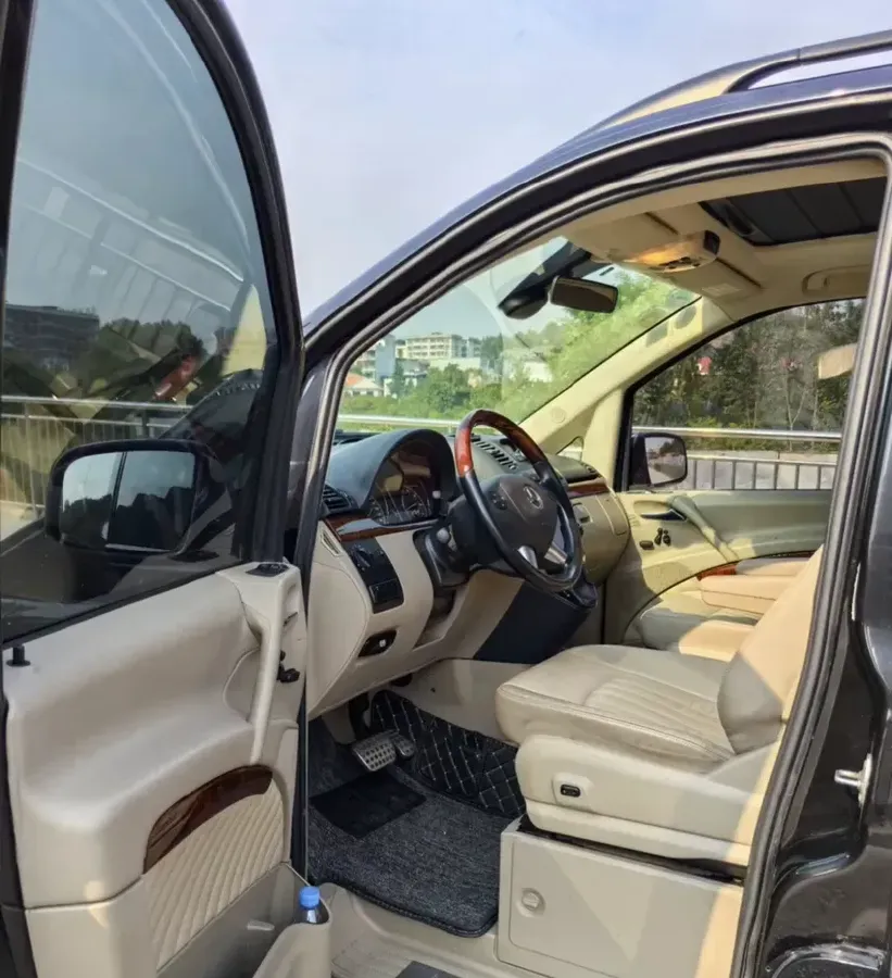 2013 Mercedes-Benz Viano 3.0L 224HP V6 5AT,autocango,china used car exporter,china ev exporter,chinese used car exporter,chinese used ev exporter