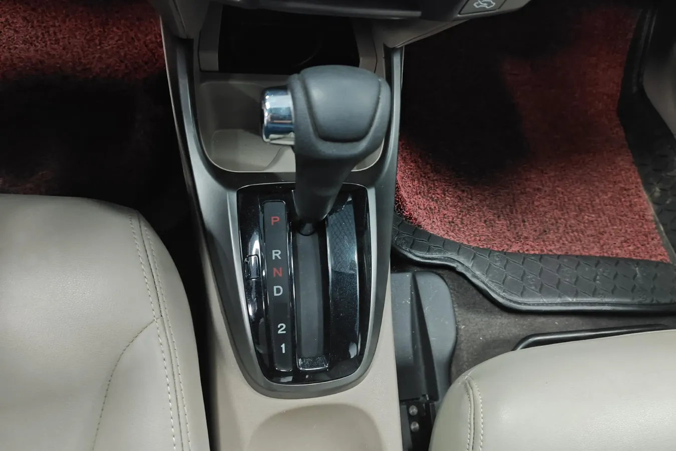 2012 Honda City Classic 1.5L 120HP L4 5AT,autocango,china used car exporter,china ev exporter,chinese used car exporter,chinese used ev exporter