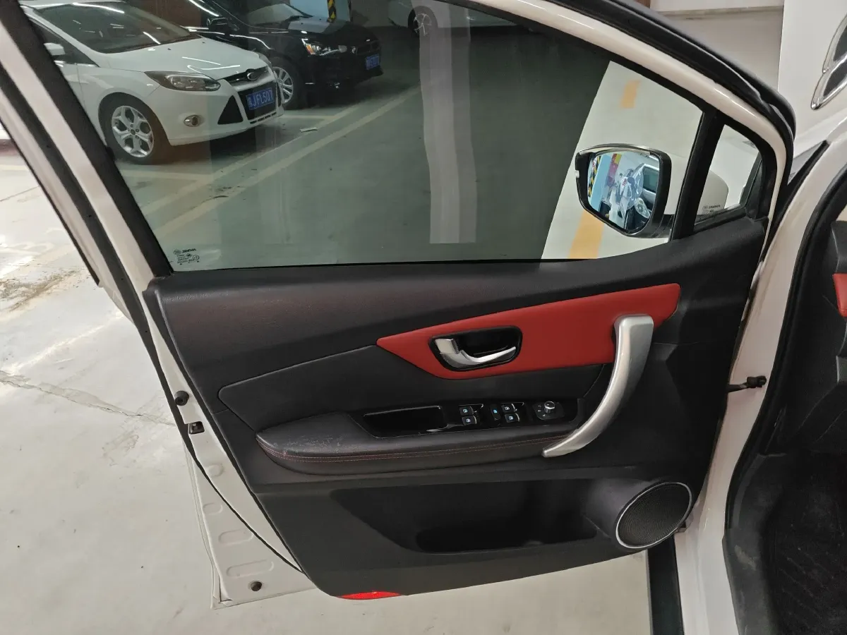 2015 Haval H1 1.5L 106HP L4 5MT,autocango,china used car exporter,china ev exporter,chinese used car exporter,chinese used ev exporter