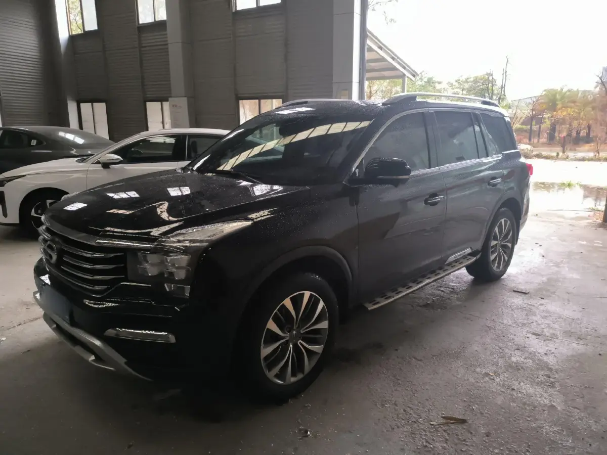 2017 GAC Trumpchi GS8 2.0T 201HP L4 6AT