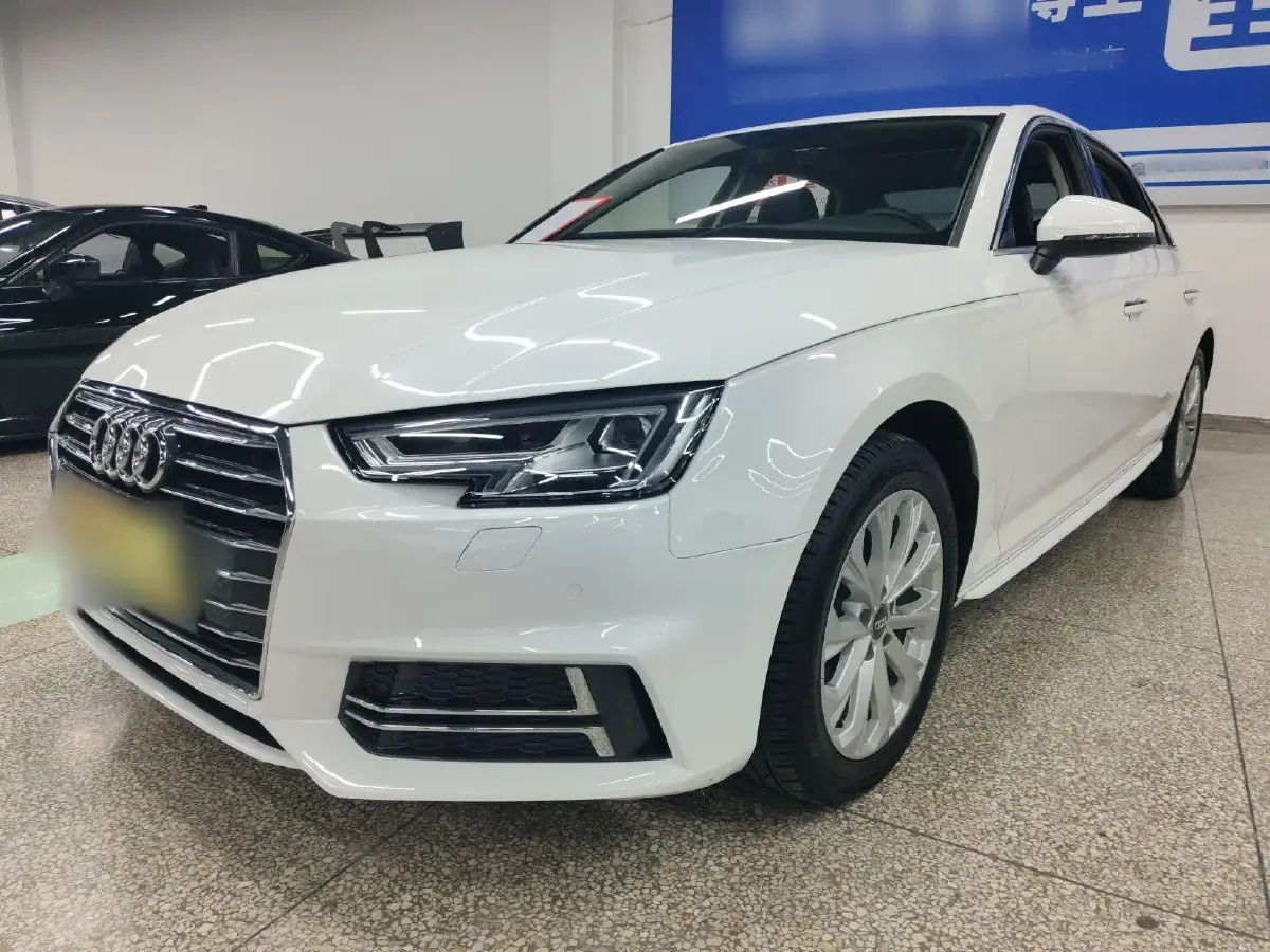 2019 Audi A4L 2.0T 190HP L4 7DCT