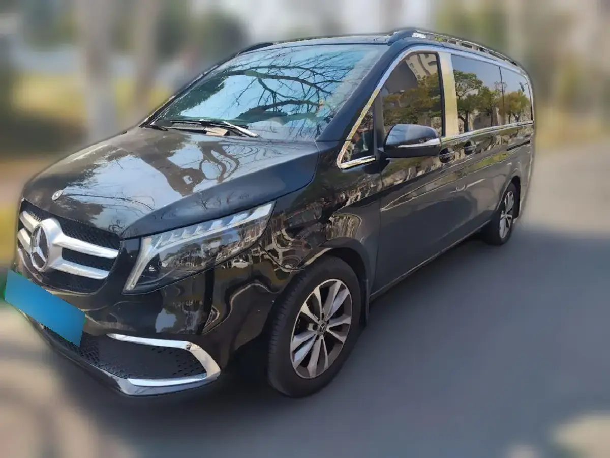 2022 Mercedes-Benz V Class 2.0T 211HP L4 9AT