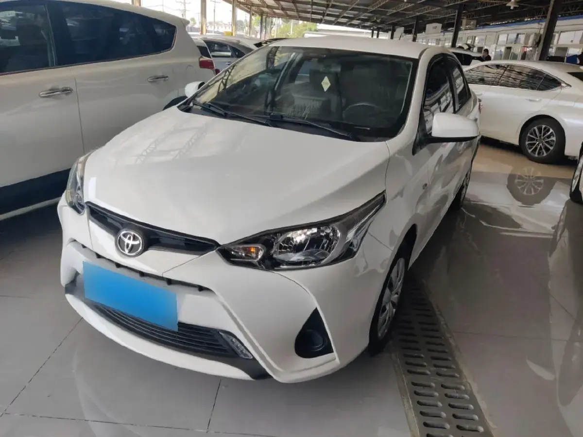 2019 Toyota Yaris L 1.5L 110HP L4 CVT