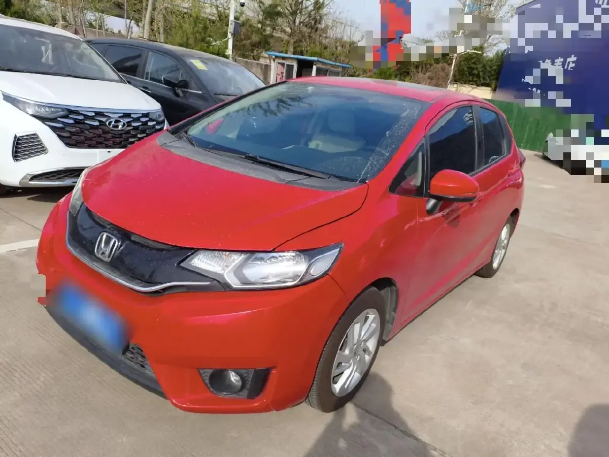 2014 Honda Fit 1.5L 131HP L4 CVT
