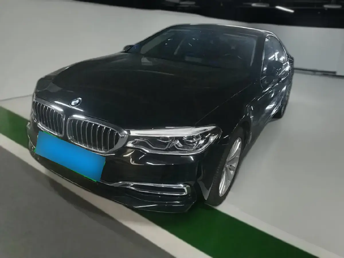 2020 BMW 5 Series 2.0T 184HP L4 8AT PHEV 17.7KWH