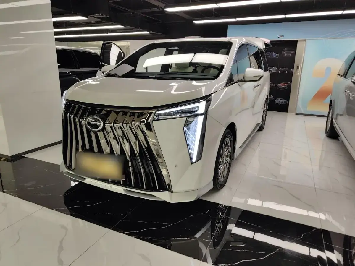 2023 GAC Trumpchi M8 2.0T 252HP L4 8AT