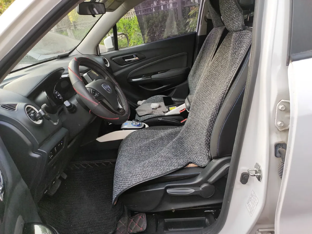 2018 ChangAn CS15 EV BEV 42.92KWH,autocango,china used car exporter,china ev exporter,chinese used car exporter,chinese used ev exporter