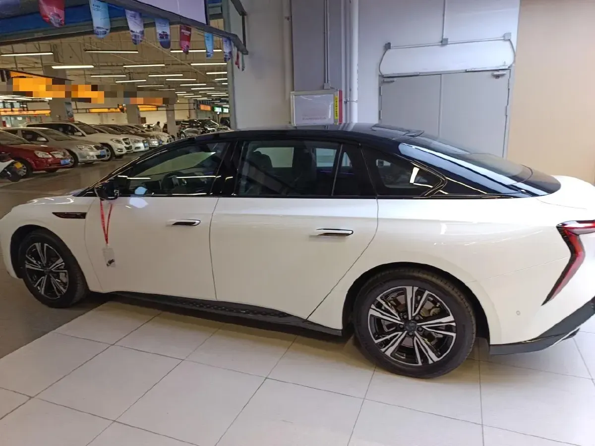 2024 HongQi EH7 BEV 85KWH,autocango,china used car exporter,china ev exporter,chinese used car exporter,chinese used ev exporter