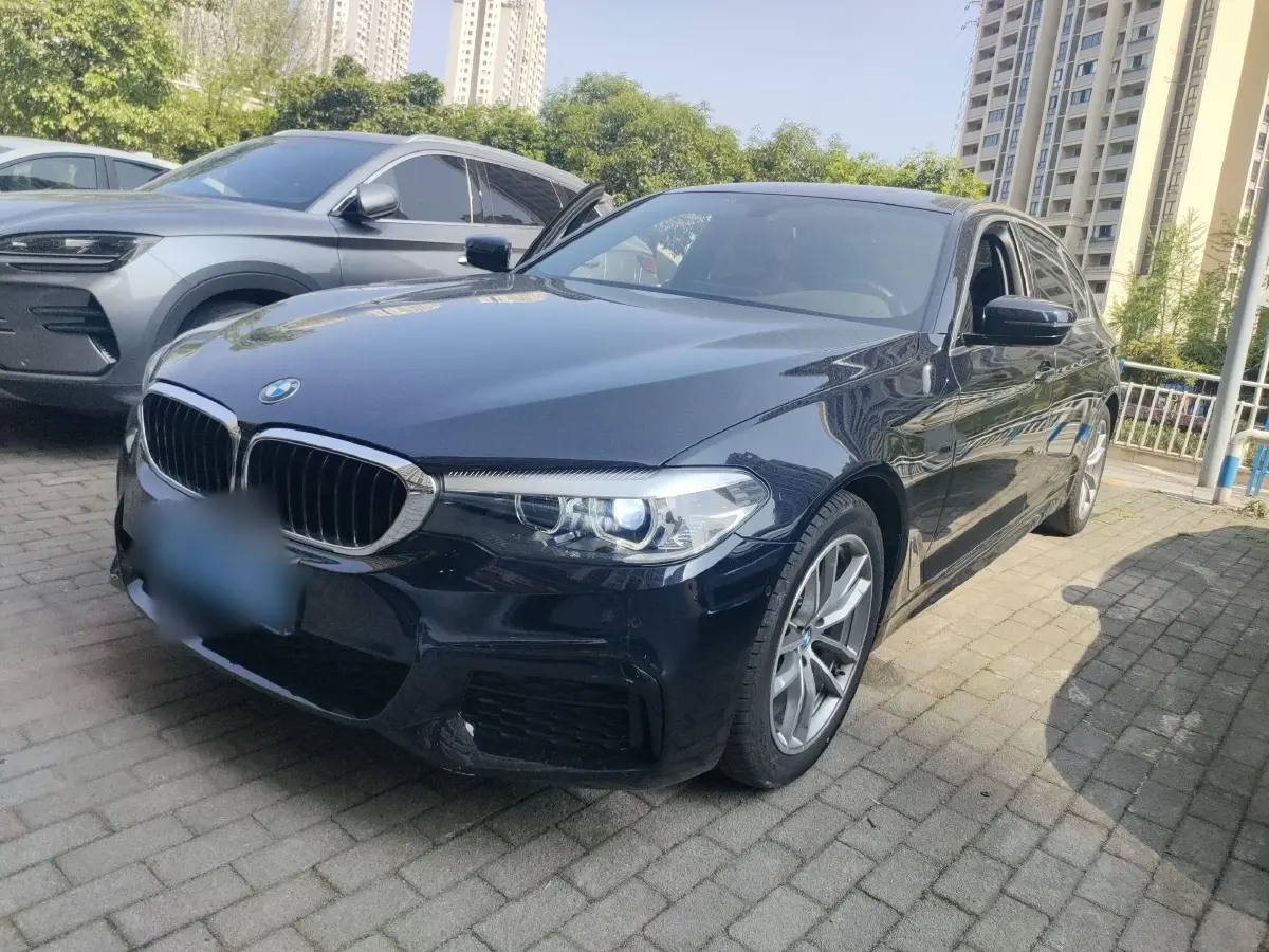 2020 BMW 5 Series 2.0T 184HP L4 8AT