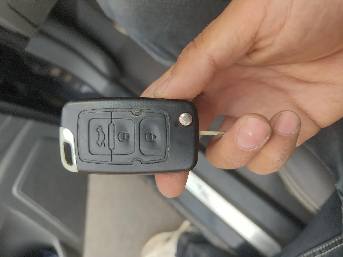 2013 Geely Emgrand Classic 1.5L 109HP L4 5MT,autocango,china used car exporter,china ev exporter,chinese used car exporter,chinese used ev exporter