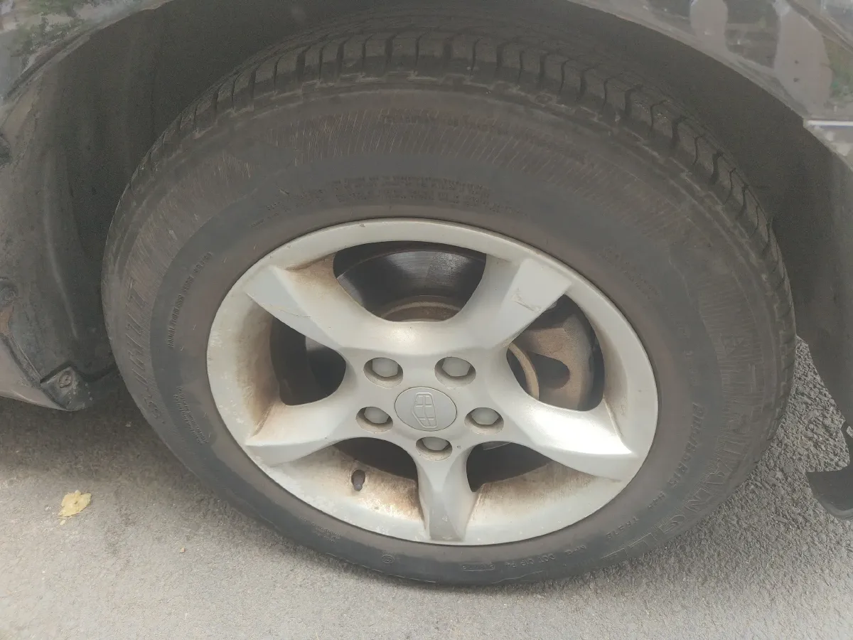 2013 Geely Emgrand Classic 1.5L 109HP L4 5MT,autocango,china used car exporter,china ev exporter,chinese used car exporter,chinese used ev exporter