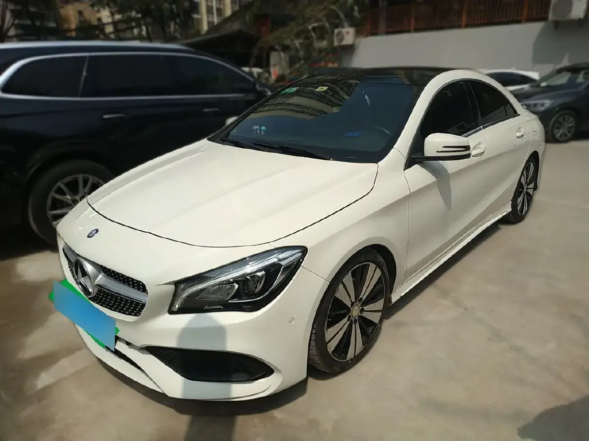 2016 Mercedes-Benz CLA Class 1.6T 156HP L4 7DCT
