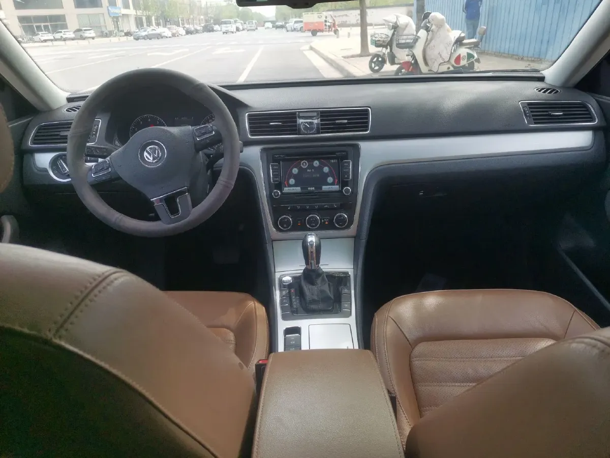 2015 Volkswagen Passat 1.8T 160HP L4 7DCT,autocango,china used car exporter,china ev exporter,chinese used car exporter,chinese used ev exporter
