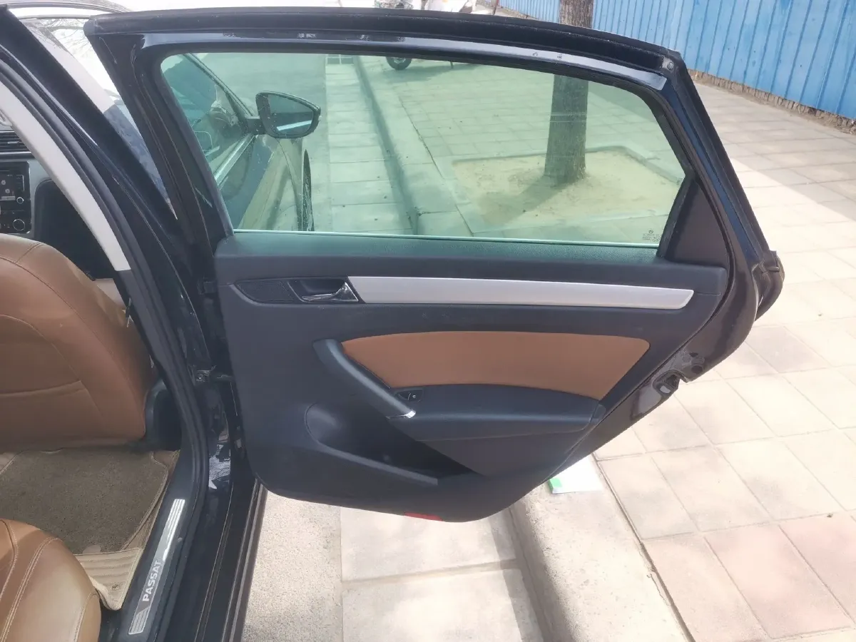 2015 Volkswagen Passat 1.8T 160HP L4 7DCT,autocango,china used car exporter,china ev exporter,chinese used car exporter,chinese used ev exporter