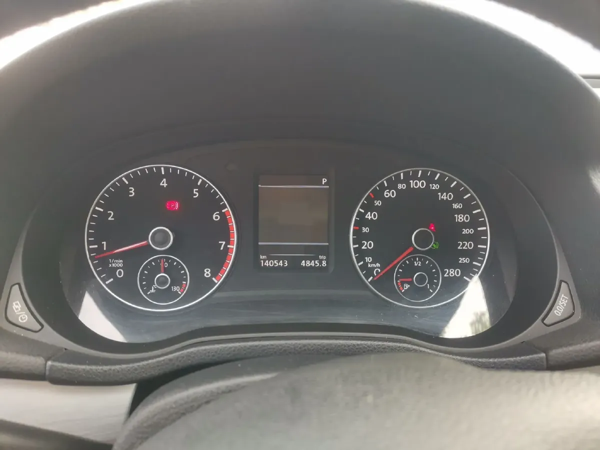 2015 Volkswagen Passat 1.8T 160HP L4 7DCT,autocango,china used car exporter,china ev exporter,chinese used car exporter,chinese used ev exporter