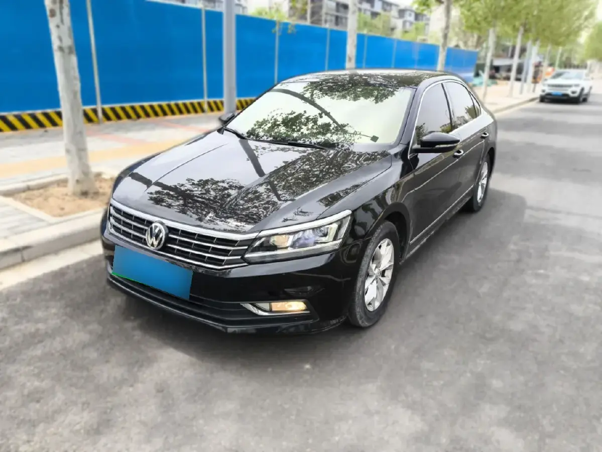 2017 Volkswagen Passat 1.8T 180HP L4 7DCT