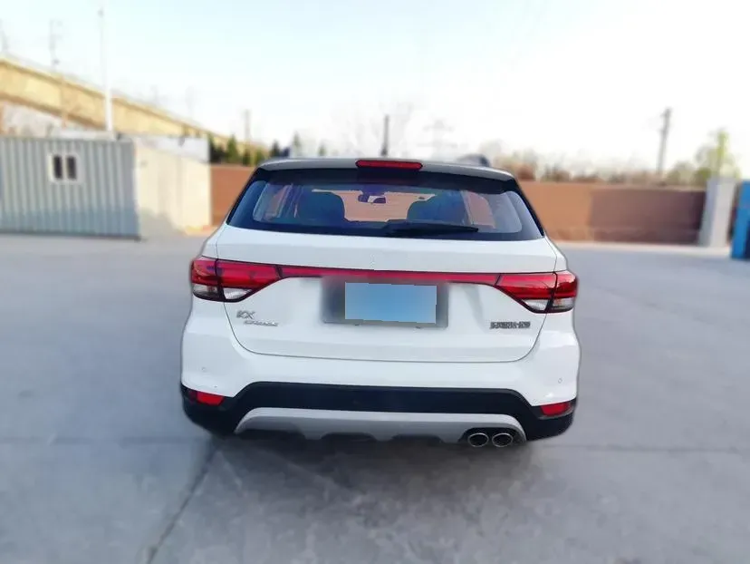 2017 Kia KX Cross 1.4L 100HP L4 6AT,autocango,china used car exporter,china ev exporter,chinese used car exporter,chinese used ev exporter