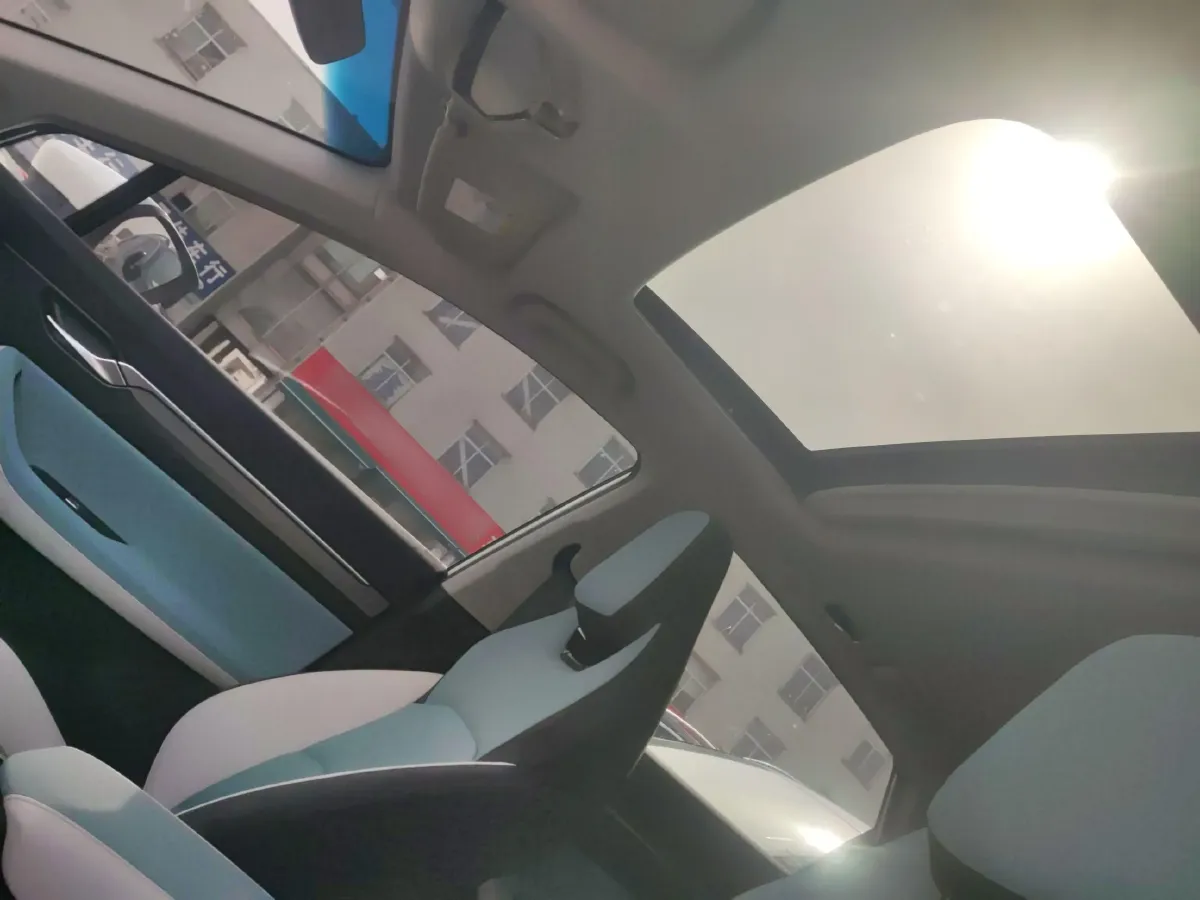 2022 Geely Emgrand S 1.4T 141HP L4 CVT,autocango,china used car exporter,china ev exporter,chinese used car exporter,chinese used ev exporter