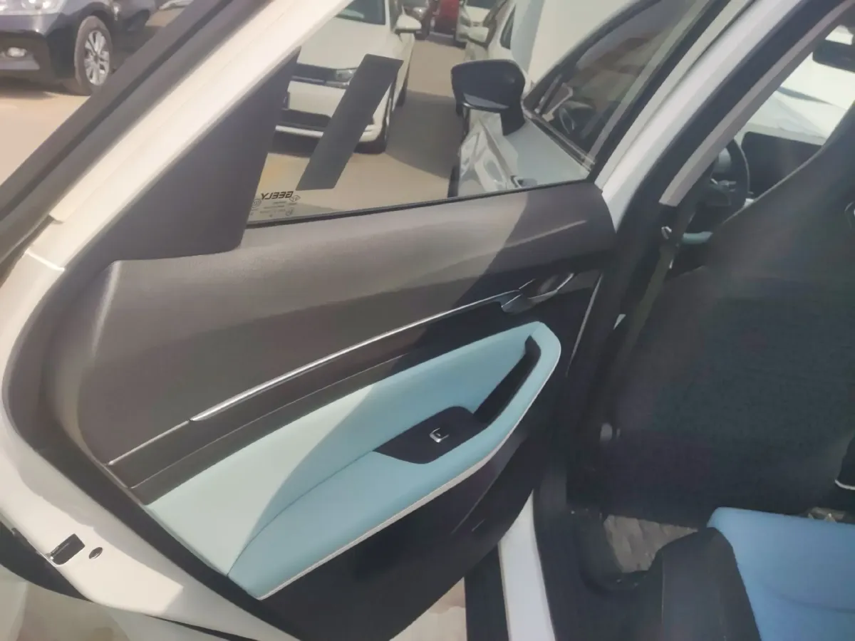 2022 Geely Emgrand S 1.4T 141HP L4 CVT,autocango,china used car exporter,china ev exporter,chinese used car exporter,chinese used ev exporter