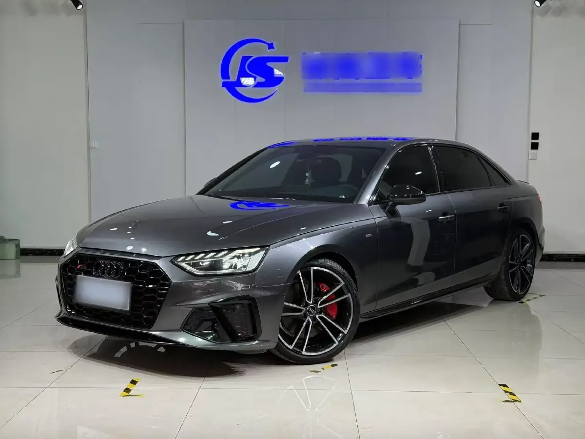 2023 Audi A4L 2.0T 245HP L4 7DCT