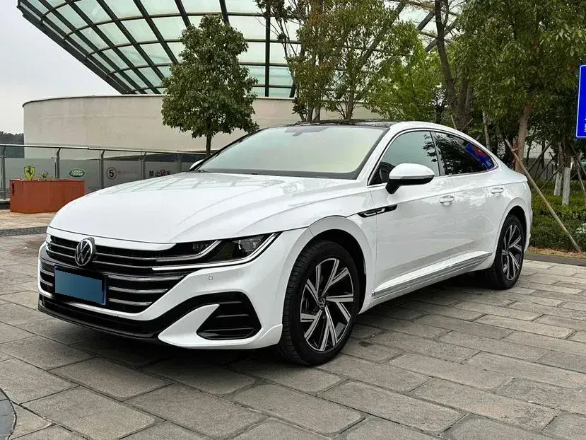 2023 Volkswagen CC 2.0T 186HP L4 7DCT