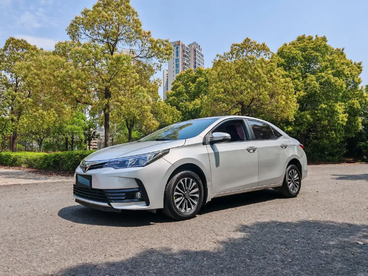 2018 Toyota Corolla 1.2T 116HP L4 CVT