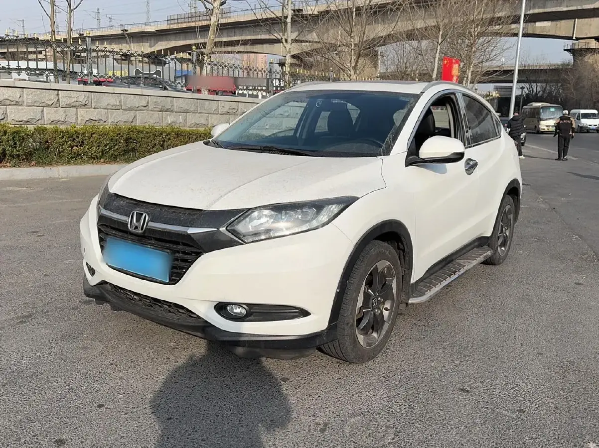 2015 Honda Vezel 1.8L 136HP L4 CVT