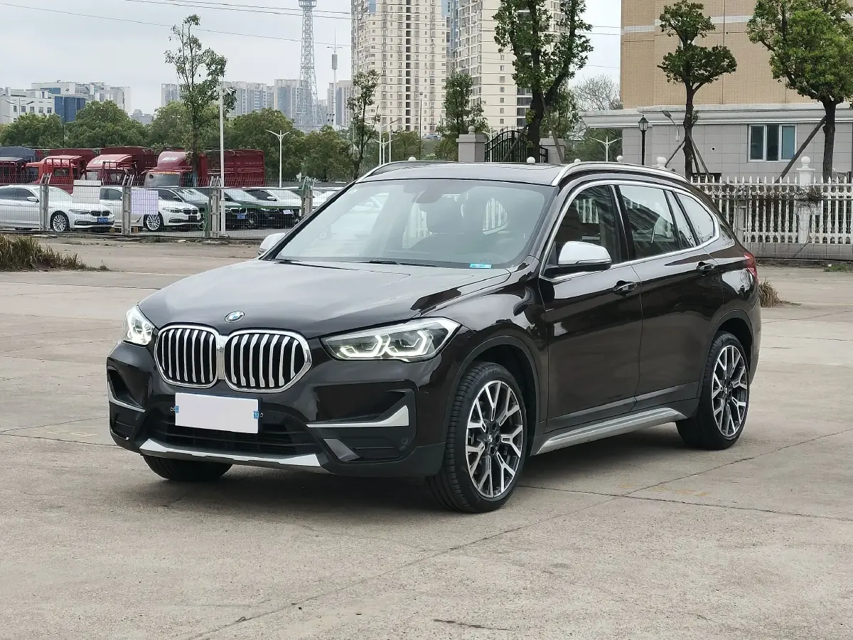 2021 BMW X1 2.0T 192HP L4 8AT