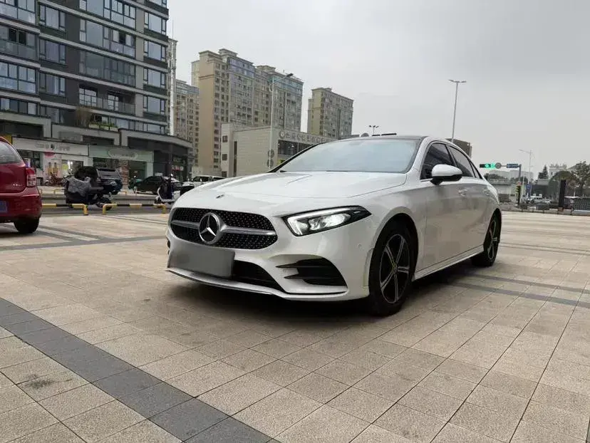 2022 Mercedes-Benz A Class 1.3T 163HP L4 7DCT