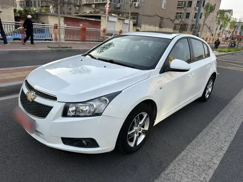 2013 Chevrolet Cruze 1.6L 121HP L4 6AT