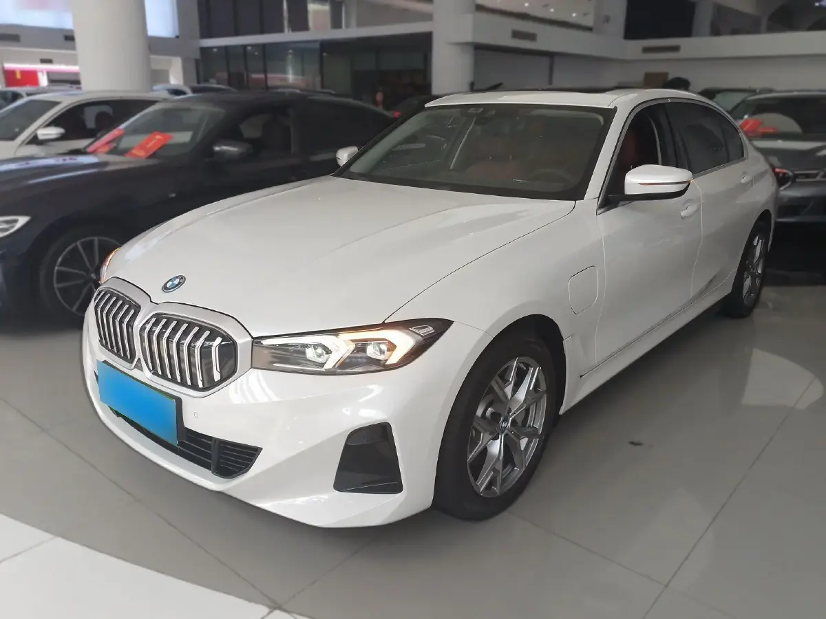 2022 BMW i3 BEV 70KWH