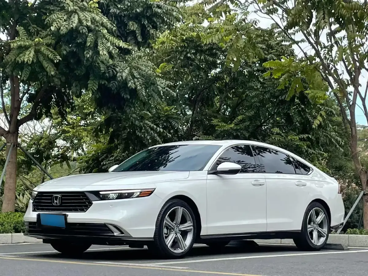 2023 Honda Accord 1.5T 192HP L4 CVT