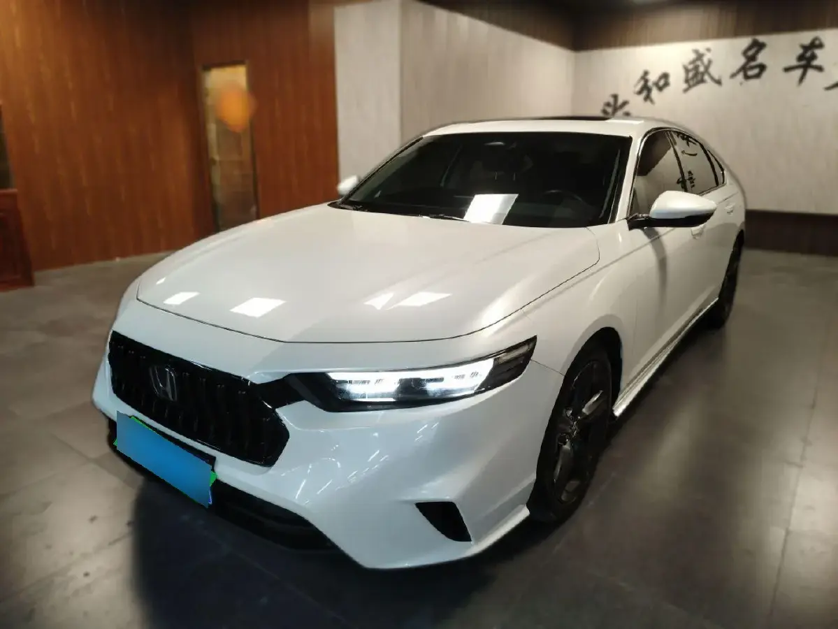 2023 Honda Inspire 1.5T 192HP L4 CVT